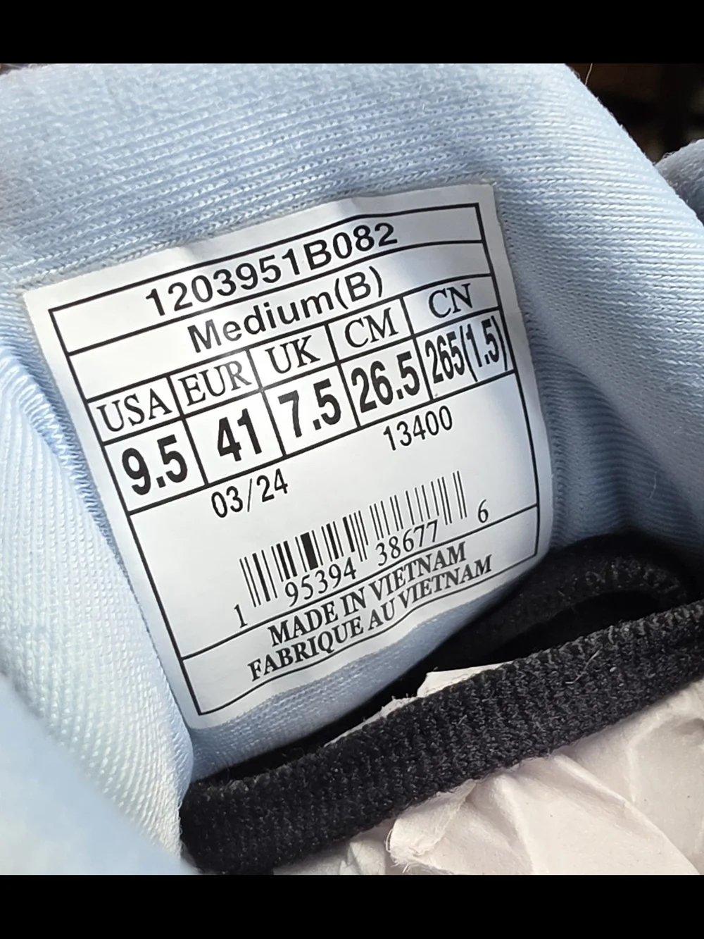 Brooks up sale
